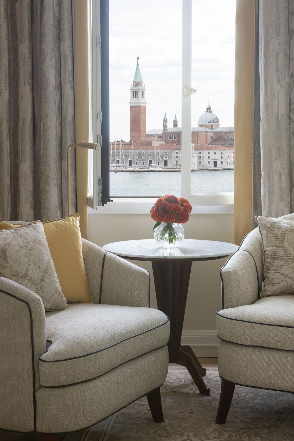Premium Lagoon View Room King